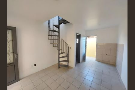 Sala de casa para alugar com 2 quartos, 116m² em Santa Efigênia, Belo Horizonte