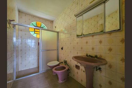 Banheiro de casa para alugar com NaN quartos, m² em São Lucas, Belo Horizonte