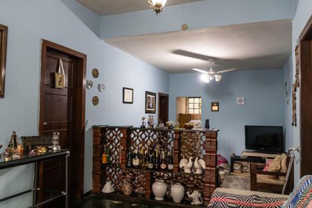 Sala de casa para alugar com 3 quartos, 600m² em Palmeiras, Belo Horizonte