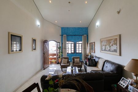 Sala de casa à venda com 3 quartos, 285m² em Cidade Antônio Estêvão de Carvalho, São Paulo