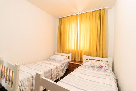 Quarto 1 de casa de condomínio para alugar com 3 quartos, 120m² em São Braz, Curitiba