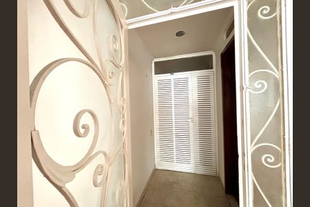 Sala - hall de entrada de apartamento à venda com 3 quartos, 164m² em Copacabana, Rio de Janeiro