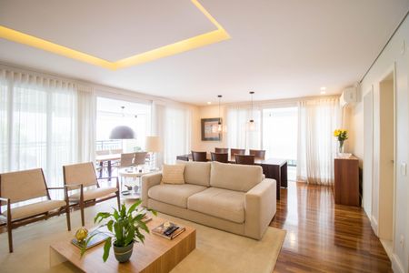 Sala de apartamento à venda com 4 quartos, 208m² em Alto da Boa Vista, São Paulo