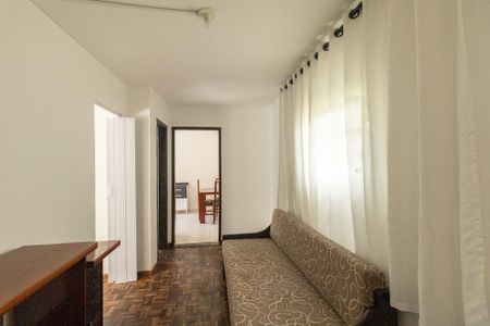 Sala de casa para alugar com 2 quartos, 50m² em Uberaba, Curitiba