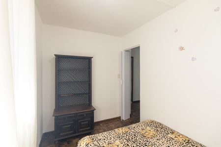 Quarto 2 de casa para alugar com 2 quartos, 50m² em Uberaba, Curitiba