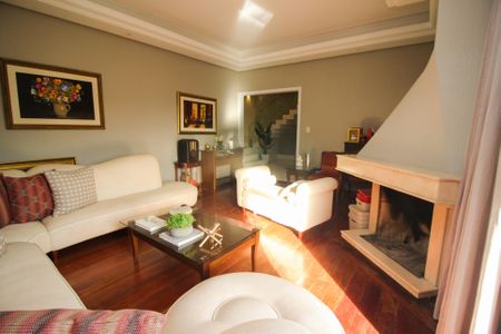 Sala 1 de casa para alugar com 3 quartos, 358m² em Ipanema, Porto Alegre