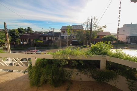 Vista da sala 1 de casa para alugar com 3 quartos, 358m² em Ipanema, Porto Alegre