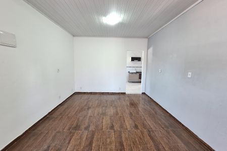 Sala de casa para alugar com 3 quartos, 90m² em Chácaras Arcampo, Duque de Caxias