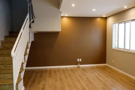 Sala de casa de condomínio à venda com 3 quartos, 92m² em Vila Osasco, Osasco