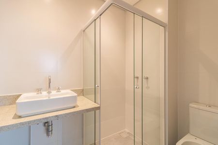 Banheiro Social de kitnet/studio à venda com 1 quarto, 42m² em Itaim Bibi, São Paulo