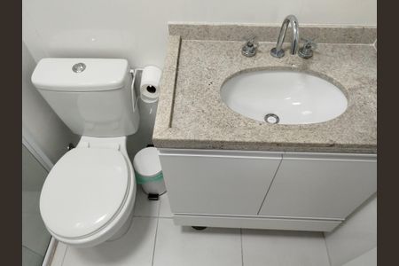 Banheiro Social de kitnet/studio para alugar com 1 quarto, 25m² em Cidade Mãe do Céu, São Paulo