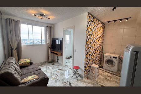 Sala de apartamento para alugar com 2 quartos, 35m² em Santa Maria, Santo André