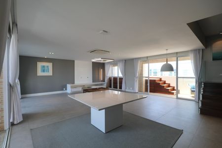 Sala de apartamento para alugar com 4 quartos, 300m² em Parque Enseada, Guarujá