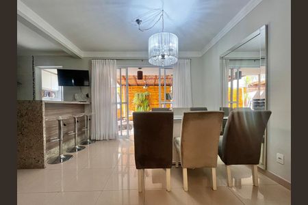 Sala de casa de condomínio à venda com 3 quartos, 133m² em Chácara Primavera, Campinas