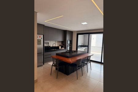 Cozinha de casa à venda com 3 quartos, 230m² em Santa Luzia, Contagem