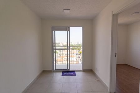 Sala/Cozinha de apartamento para alugar com 1 quarto, 27m² em Jardim Itacolomi, São Paulo