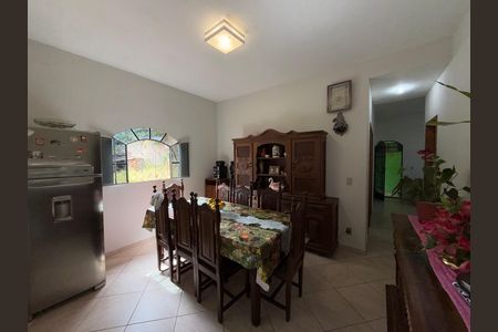 Cozinha de casa à venda com 3 quartos, 180m² em São Marcos, Belo Horizonte