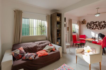 Sala de casa à venda com 2 quartos, 150m² em Jardim Monte Alegre, Taboão da Serra