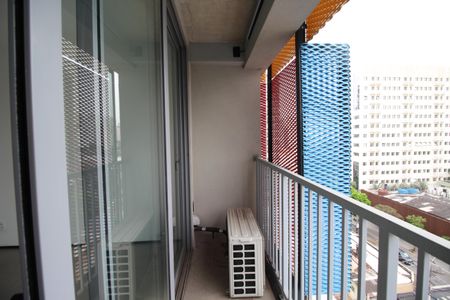 Varanda de kitnet/studio para alugar com 1 quarto, 19m² em Indianópolis, São Paulo