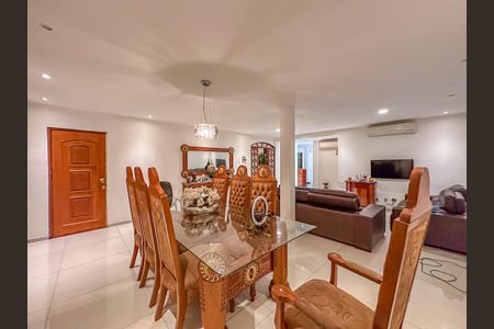 Sala 1 de casa para alugar com 3 quartos, 810m² em Botafogo, Rio de Janeiro