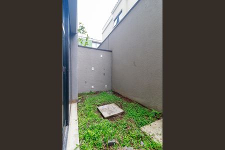 Sala - Quintal de casa de condomínio à venda com 3 quartos, 107m² em Brooklin Novo, São Paulo