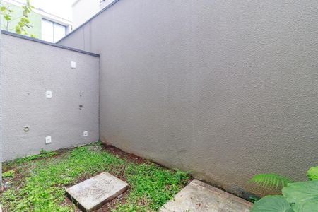 Sala - Quintal de casa de condomínio à venda com 3 quartos, 107m² em Brooklin Novo, São Paulo