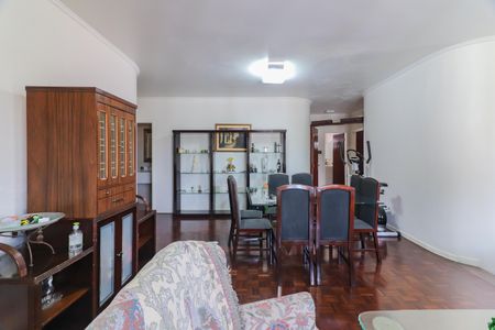 Sala de casa para alugar com 5 quartos, 299m² em Cidade São Francisco, São Paulo