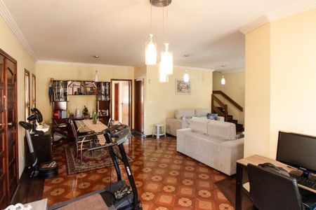 Sala de casa para alugar com 4 quartos, 350m² em Jardim Guapira, São Paulo