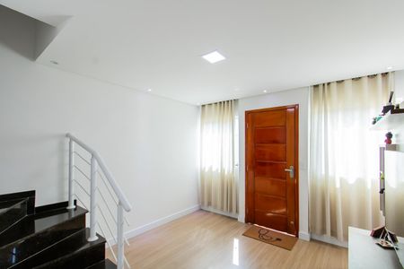 Sala de casa de condomínio à venda com 2 quartos, 60m² em Vila Paranagua, São Paulo