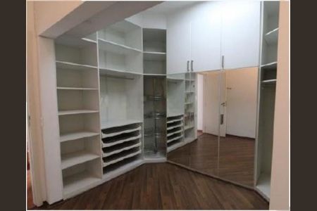 Casa à venda com 4 quartos, 168m² em Moema, São Paulo