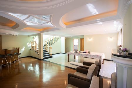 Sala de casa para alugar com 4 quartos, 495m² em Vila Albertina, São Paulo