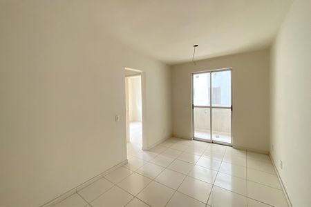 Sala de apartamento à venda com 2 quartos, 54m² em João Pinheiro, Belo Horizonte