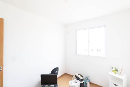 Quarto 1 de apartamento para alugar com 2 quartos, 41m² em Inhoaíba, Rio de Janeiro