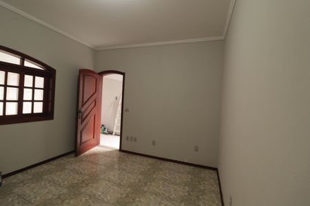 Sala de casa para alugar com 3 quartos, 212m² em Medeiros, Jundiaí
