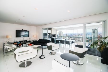 Sala de apartamento para alugar com 3 quartos, 206m² em Vila Romana, São Paulo