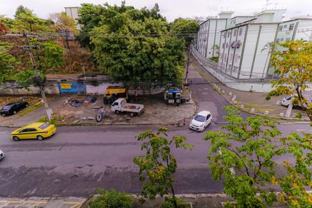 Sala vista de apartamento para alugar com 2 quartos, 70m² em Inhaúma, Rio de Janeiro