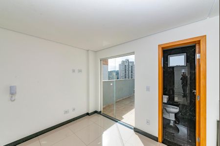 Sala 2 de apartamento à venda com 2 quartos, 130m² em Vila Paris, Belo Horizonte
