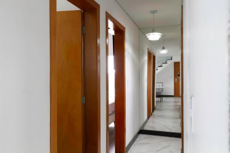 Corredor de apartamento à venda com 3 quartos, 167m² em Sinimbu, Belo Horizonte