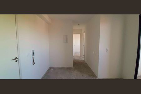 Sala de apartamento para alugar com 2 quartos, 43m² em Metalúrgicos, Osasco