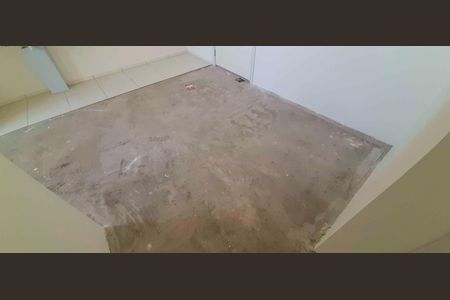 Sala de apartamento para alugar com 2 quartos, 43m² em Metalúrgicos, Osasco