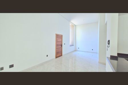 Sala de casa à venda com 3 quartos, 232m² em Lundcéia, Lagoa Santa