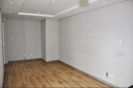 Sala de apartamento à venda com 2 quartos, 51m² em Vila Cruz das Almas, São Paulo