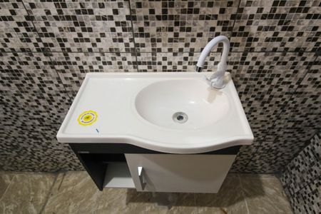 Banheiro Social de casa à venda com 1 quarto, 50m² em Jardim Tietê, São Paulo