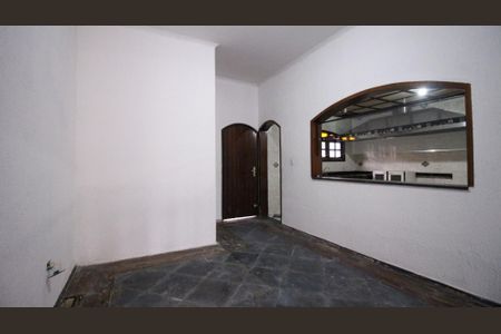 Sala de casa para alugar com 4 quartos, 250m² em Jardim Sapopemba, São Paulo