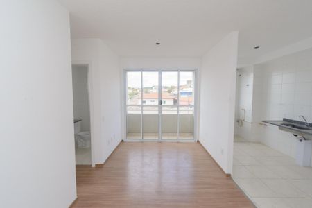 Sala de apartamento para alugar com 2 quartos, 52m² em Novo Riacho, Contagem