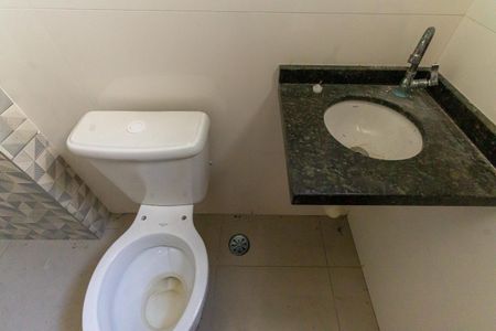 Banheiro Social de apartamento à venda com 1 quarto, 27m² em Penha de França, São Paulo