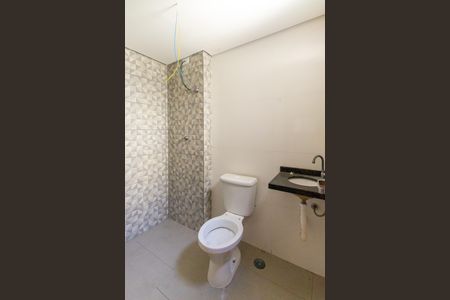 Banheiro Social de apartamento à venda com 1 quarto, 27m² em Penha de França, São Paulo