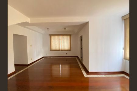 Sala de casa à venda com 4 quartos, 284m² em Del Castilho, Rio de Janeiro
