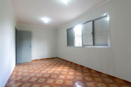 Quarto 1 de casa para alugar com 2 quartos, 90m² em Jardim Três Marias, São Paulo