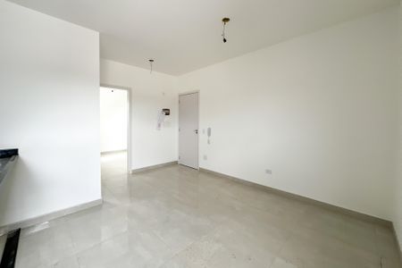 Sala/Cozinha de apartamento para alugar com 1 quarto, 37m² em Vila Mangalot, São Paulo